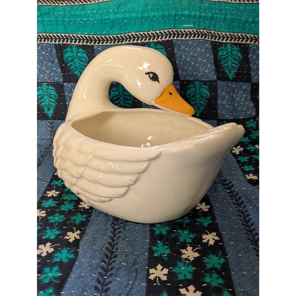 Mid Century Pottery / Ceramic White Swan Vintage Planter